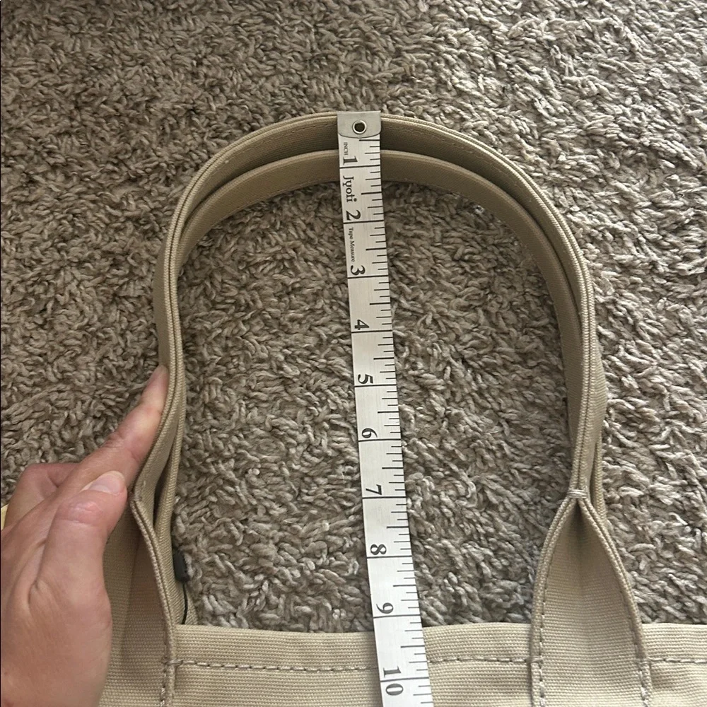 Marc Jacobs The Large Tote Bag - Picture 6 of 6